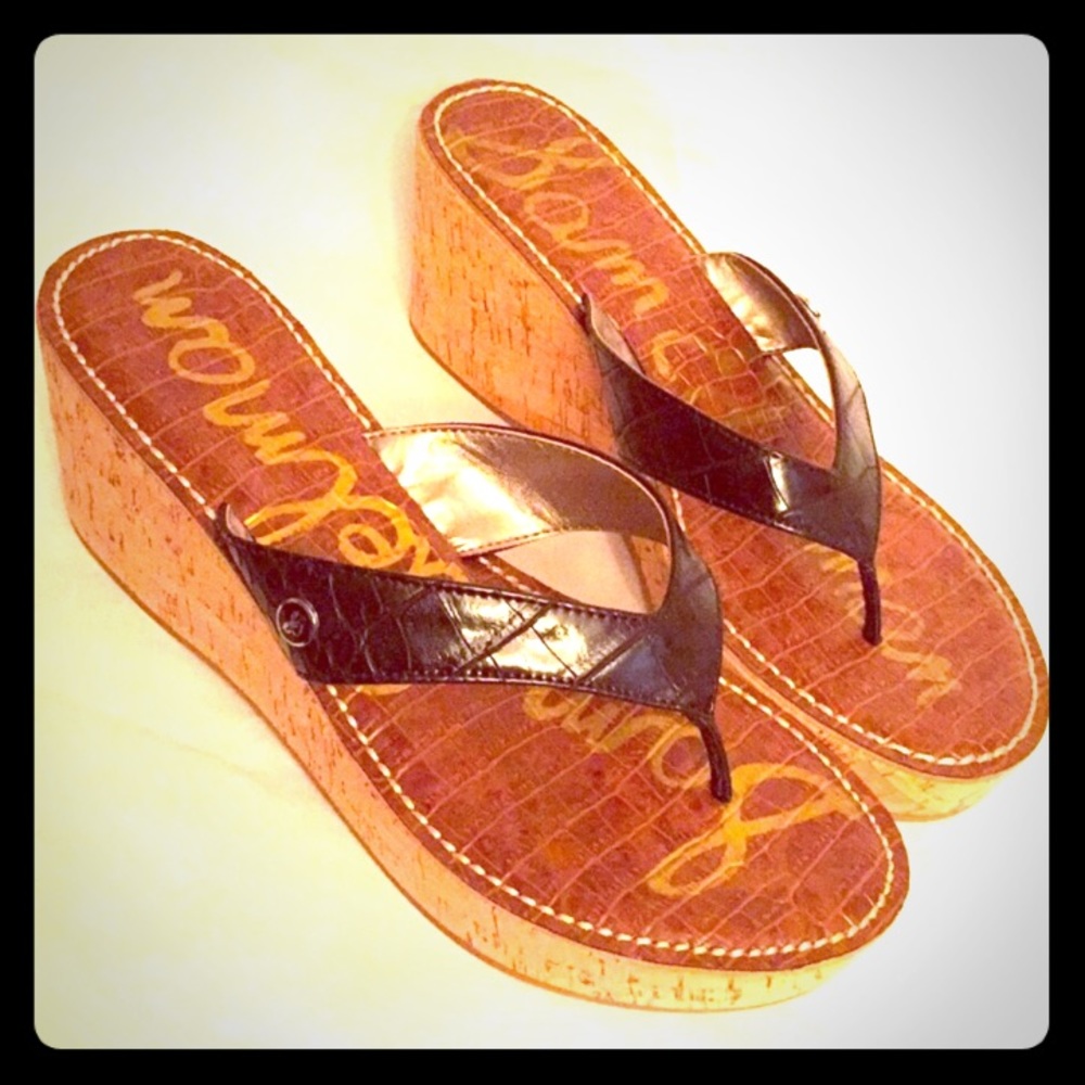 🎉HP2X🎉 Sam Edelman Romy Wedge Sandals